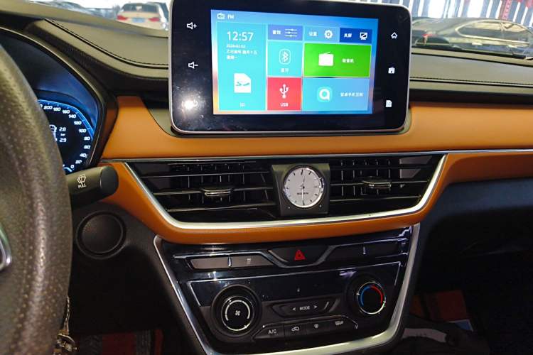 Used Wuling Hongguang S3 2018 1.5L Manual Luxury Model China V Standard
