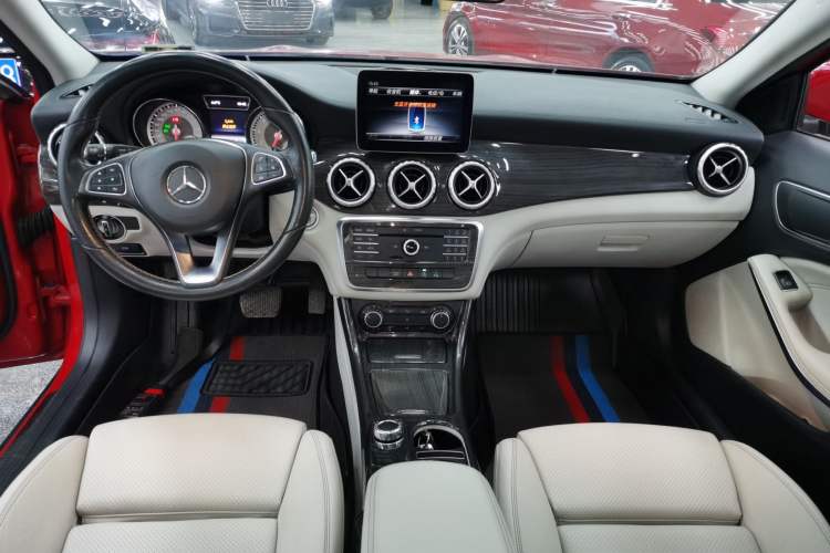 Used Mercedes-Benz GLA 2016 GLA 200 Fashion Model
