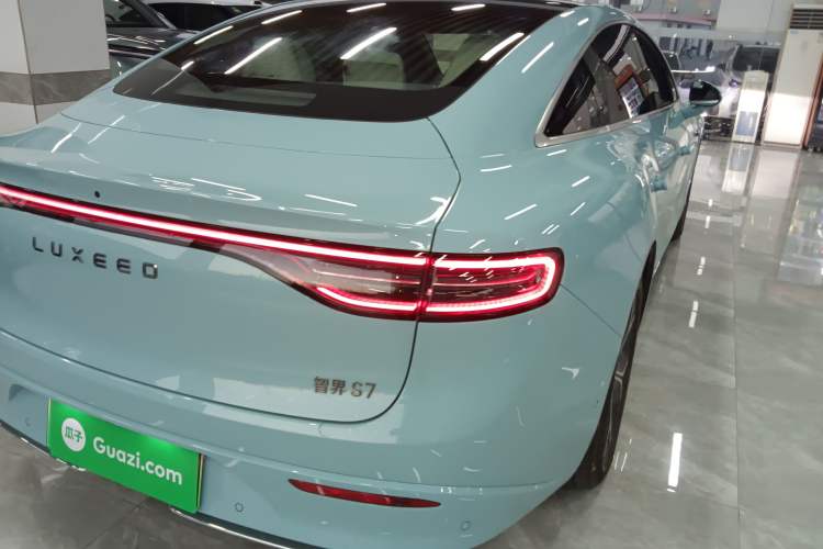 Used Hima Luxeed S7 2024 Max Rear-Drive Long-Range Intelligent Driving Version