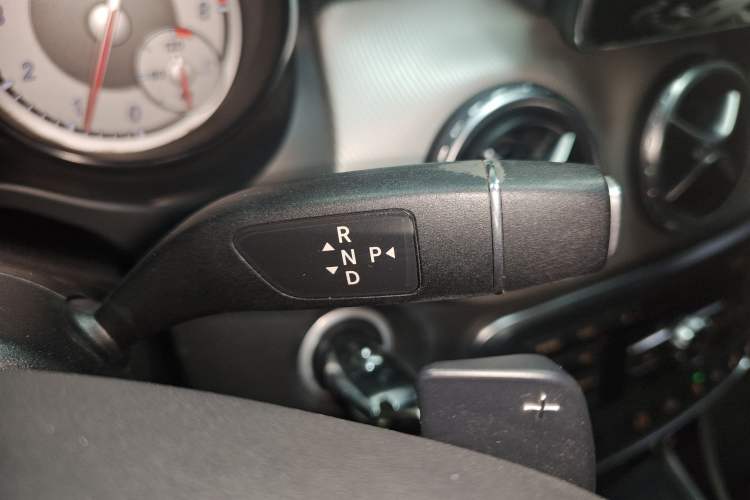 Used Mercedes-Benz GLA 2015 GLA 220 4MATIC Fashion Model