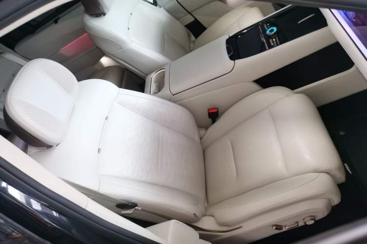 Used Lynk & Co 900 2025 1.5T Ultra
