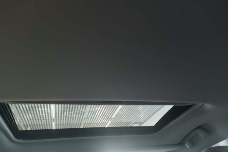 Used Toyota Sienna 2023 2.5L Hybrid Comfort Edition
