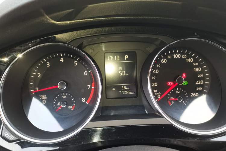 Used Volkswagen Sagitar 2017 230TSI Automatic Comfort Version