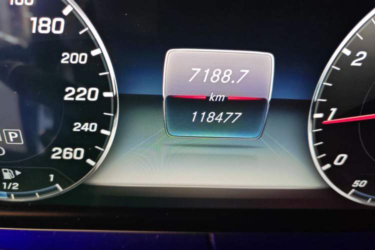 Used Mercedes-Benz E-Class 2017 E 300 L Luxury Model