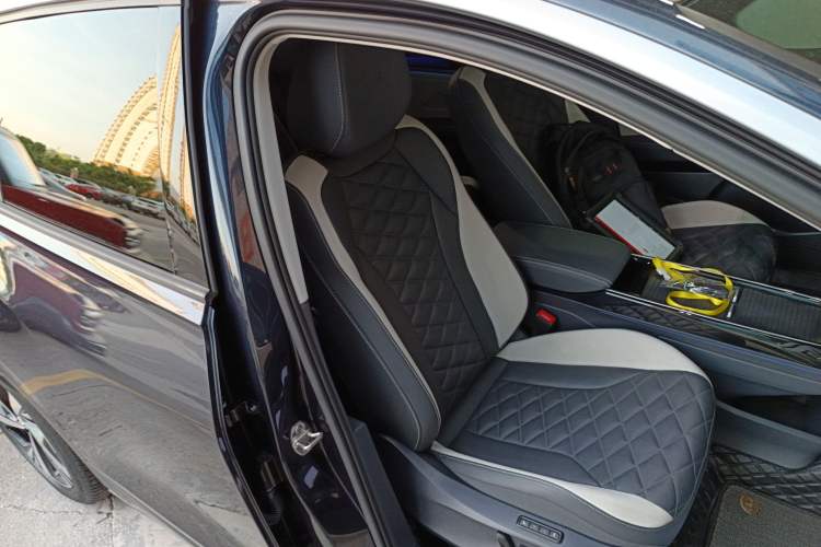 Used Volkswagen ID.6 CROZZ 2021 Long-Range PRO Edition
