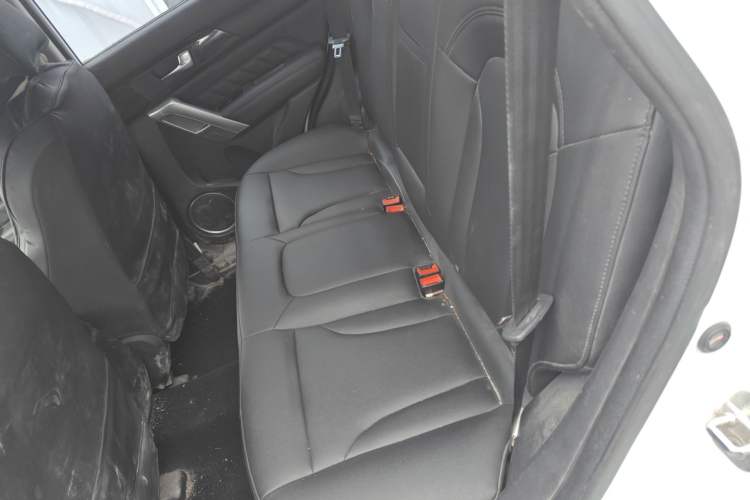 Used Haval H2 2016 Red-Label 1.5T Manual Two-Wheel Drive Luxury Model