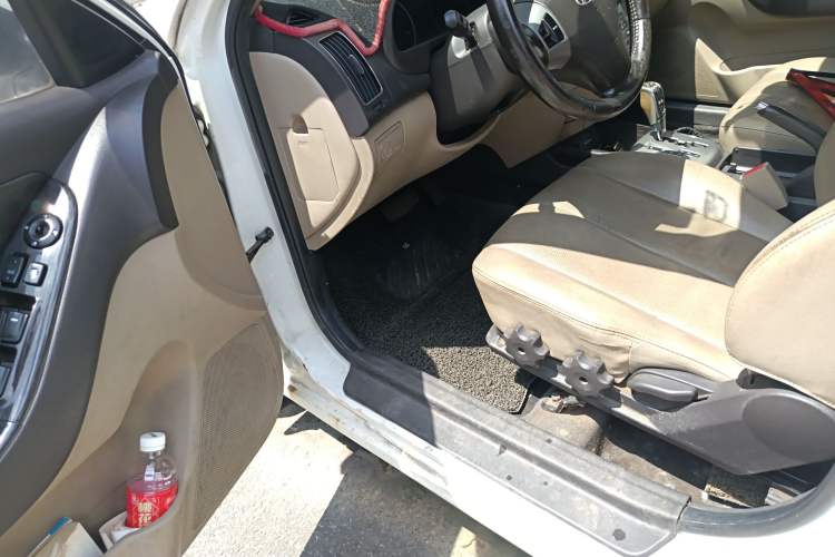 Used Hyundai Celesta 2011 1.6L Automatic Top-Tier Version
