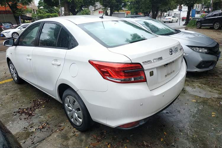 Used Toyota YARiS L 2017 1.5E CVT Dynamic Edition
