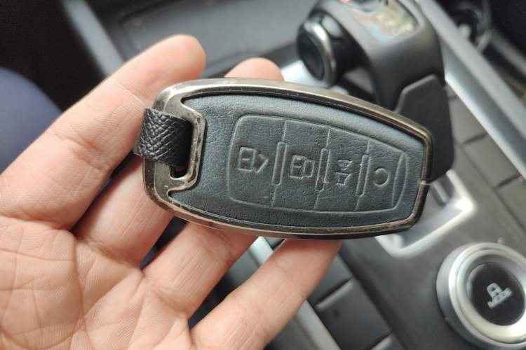 Used Great Wall Poer 2023 2.0T Commercial Version Automatic Diesel 4x4 Elite Long-Box GW4D20M
