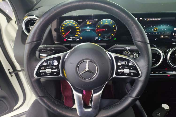 Used Mercedes-Benz GLA 2022 Second Facelift GLA 200
