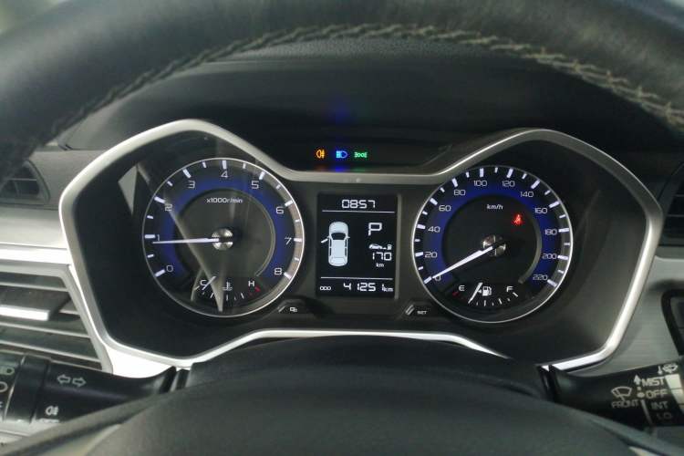 Used Geely Auto Vision X3 2019 Upgraded Model 1.5L CVT Elite Version
