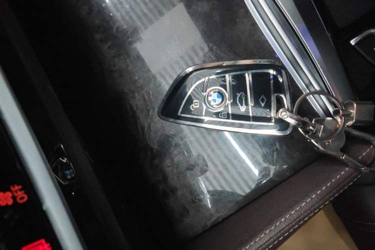 Used BMW 5 Series 2019 525Li M Sport Package