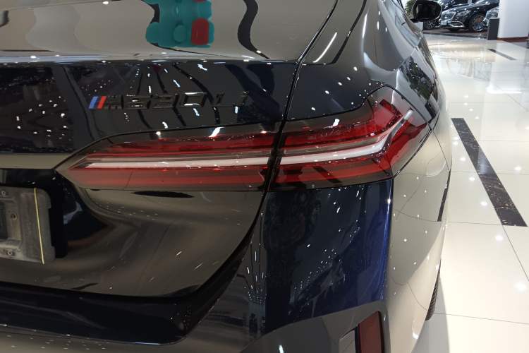 Used BMW 5 Series 2025 530Li Luxury Edition M Sport Package