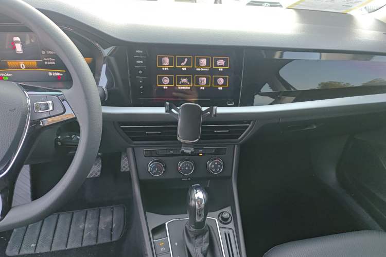 Used Volkswagen Lavida 2021 1.5L Automatic Comfort Edition
