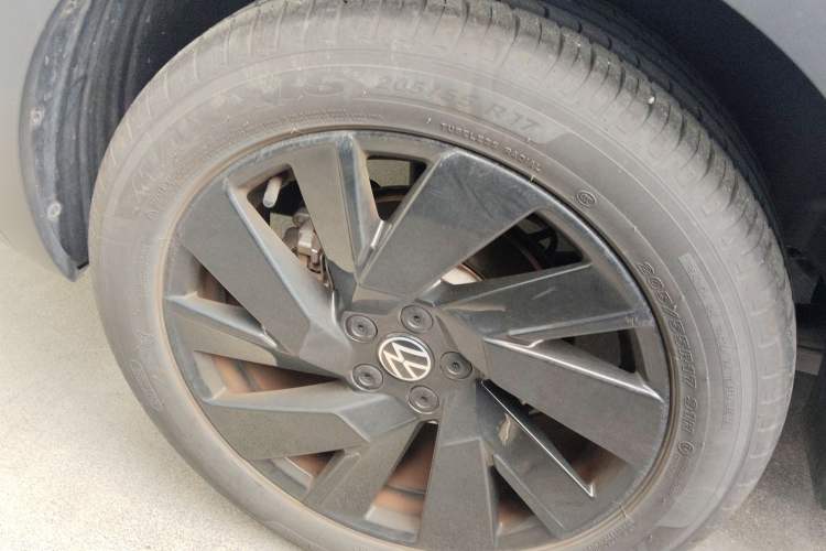 Used Volkswagen Tharu 2025 NewRui 300TSI Prestige Edition
