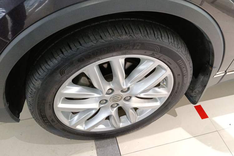 Used Buick Envision 2018 28T Four-Wheel Drive Luxury Model
