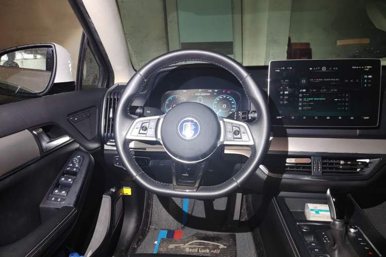 Used BYD Tang 2019 2.0T Automatic SmartConnect Luxury 7-Seater China VI Standard