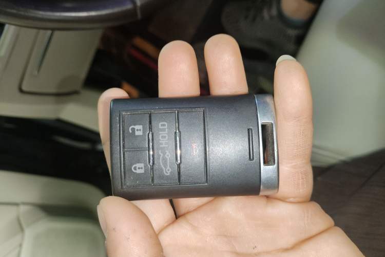 Used Cadillac XTS 2014 28T Comfort Version
