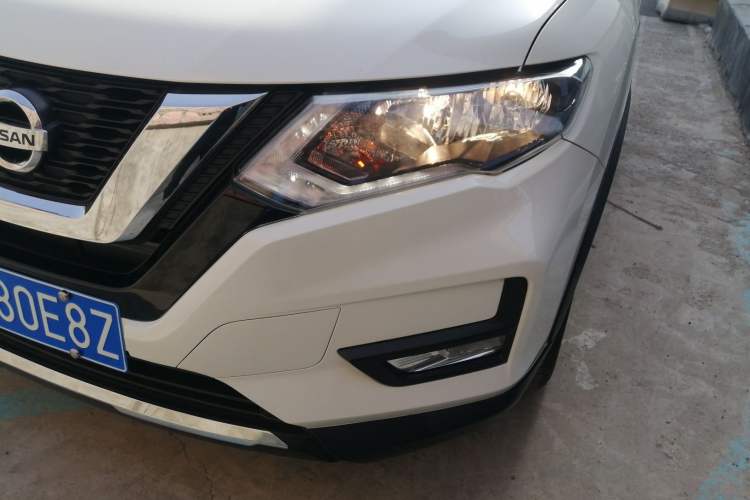 Used Nissan X-Trail 2019 2.0L CVT Smart Connect Comfort Edition 2WD
