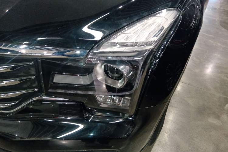 Used GAC Trumpchi GS7 2017 280T Two-Wheel Drive Luxury Model
