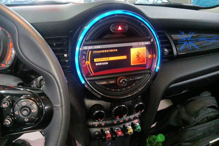 Used  MINI 2020 1.5T COOPER Artist Five-Door Edition
