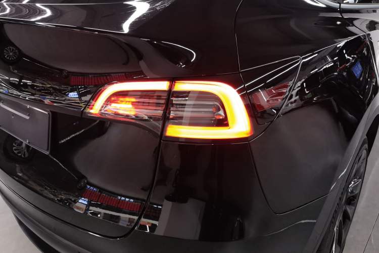 Used Tesla Model Y 2021 Standard Range Rear-Wheel Drive Version