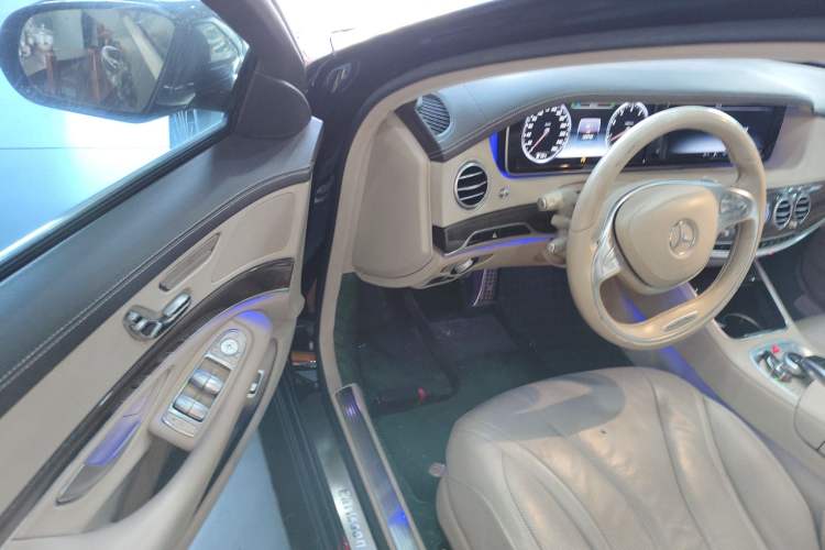 Used Mercedes-Benz S-Class 2014 S 320 L Business Model