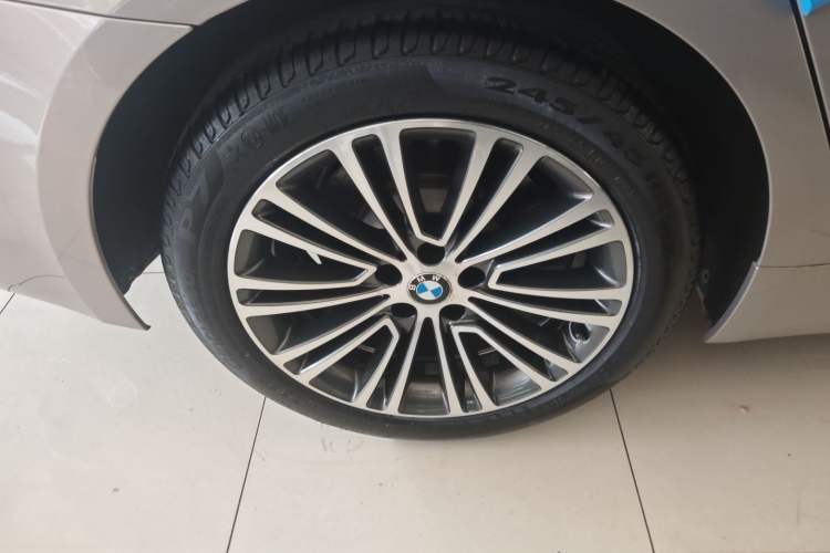 Used BMW 5 Series 2018 530Li Luxury Edition Premium Package
