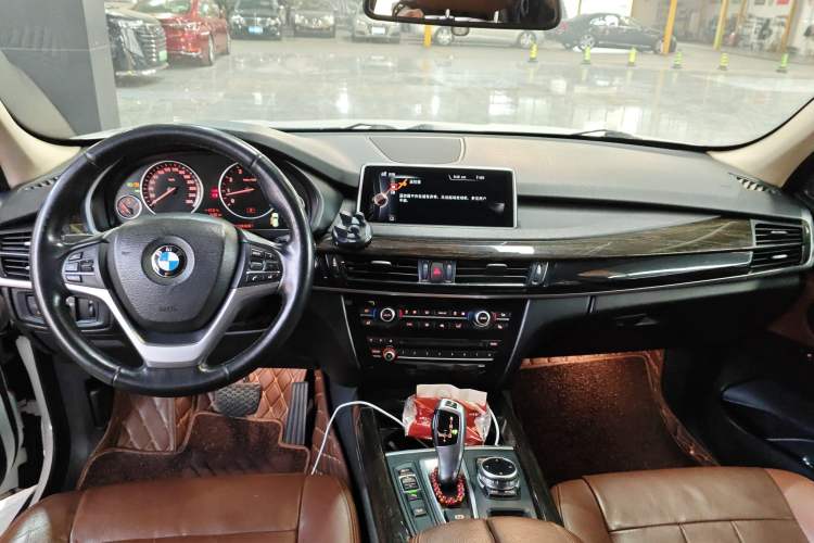 Used BMW X5 2013 xDrive35i U.S. specification
