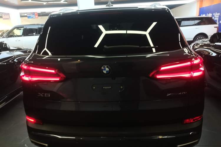 Used BMW X5 2019 xDrive40i Base Model Middle East
