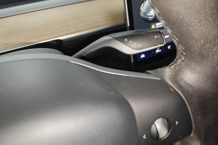 Used Tesla Model Y 2021 Long-Range All-Wheel-Drive Version 3D7