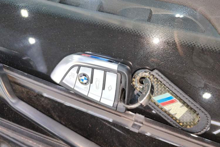 Used BMW 5 Series 2022 Second Facelift 530Li Luxury Version M Sport Package
