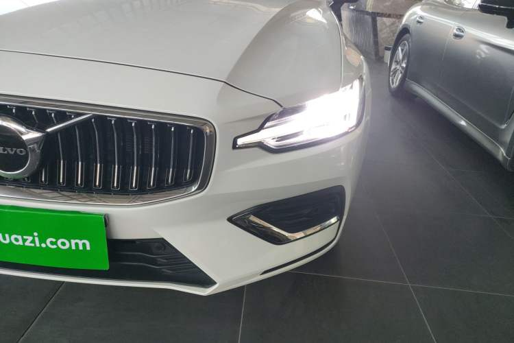 Used Volvo S60 2023 B4 Zhiyi Luxury Edition
