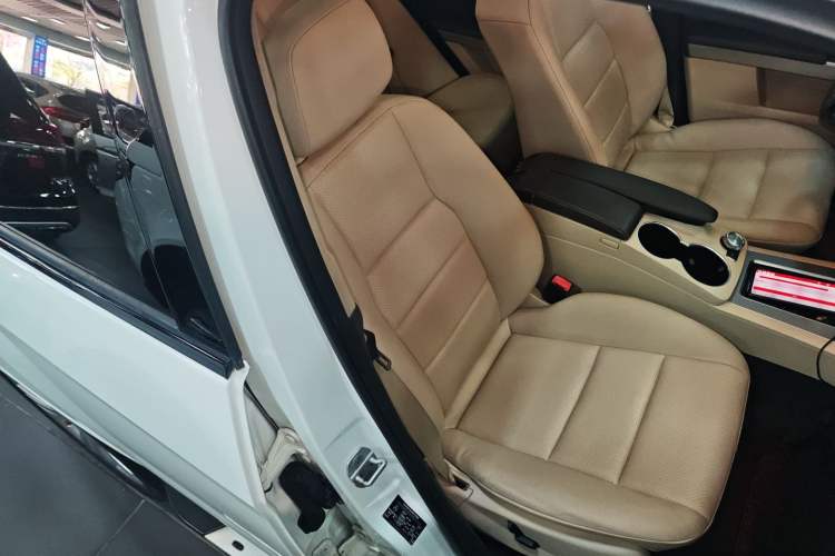 Used Mercedes-Benz GLK-Class 2014 GLK 260 4MATIC Dynamic Model