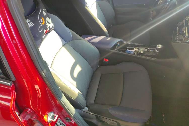 Used Toyota C-HR 2018 2.0L Luxury Edition China V Standard
