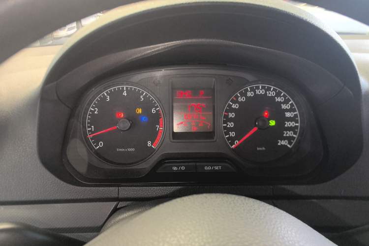 Used Volkswagen Jetta 2013 1.6L Automatic Fashion Model
