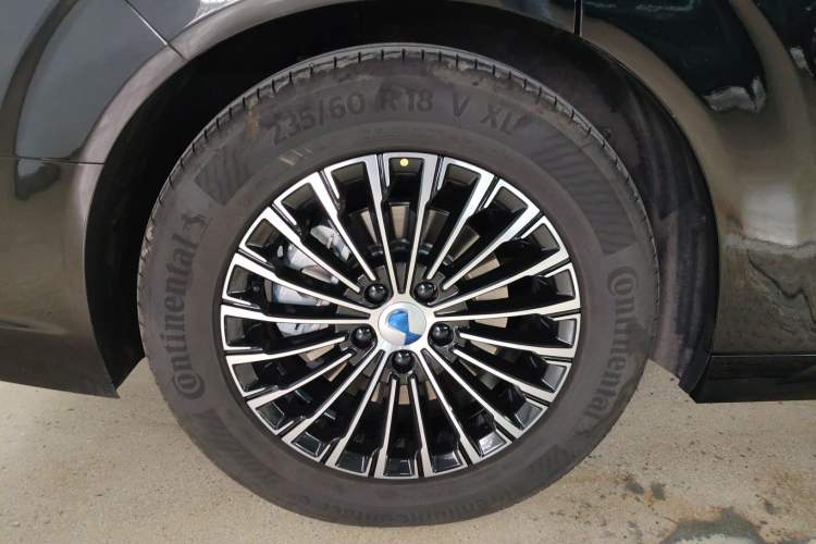 Used Denza D9 2022 DM-i 970 Four-Wheel Drive Prestige Model