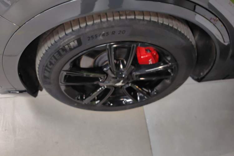 Used VOYAH FREE 2025 318 318 km Rear-Drive Touring Edition
