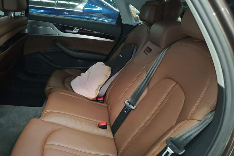 Used Audi A8 2016 A8L 45 TFSI quattro Comfort model