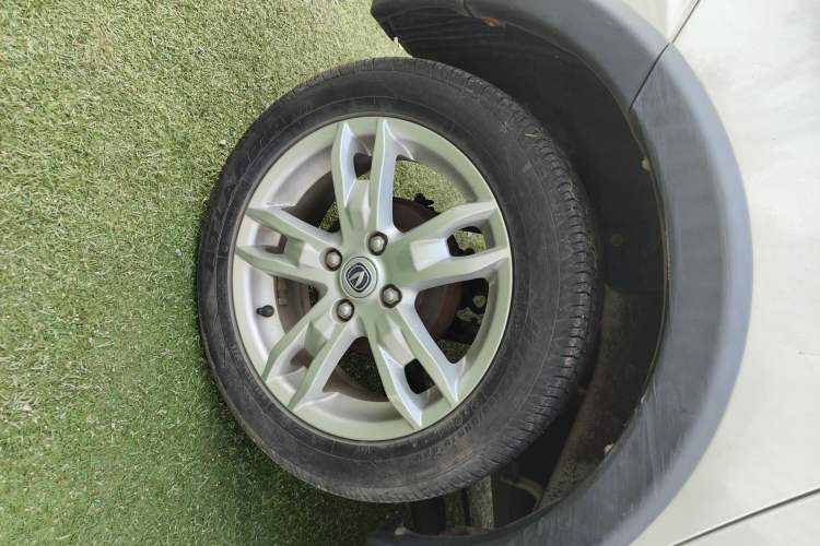 Used Changan CX20 2014 1.4L Manual Sunroof Navigation Version China V Standard
