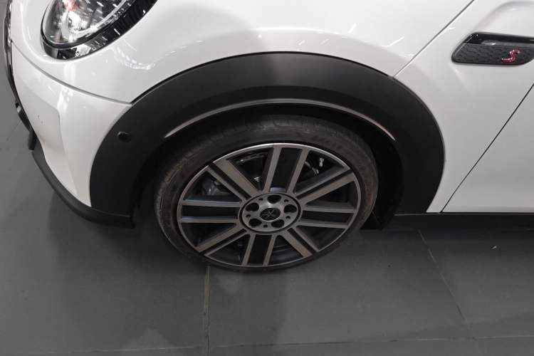 Used  MINI 2023 Facelift 2.0T COOPER S Artist Five-Door Edition
