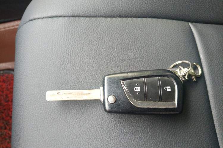 Used Toyota RAV4 2013 2.0L CVT Two-Wheel Drive Urban Edition