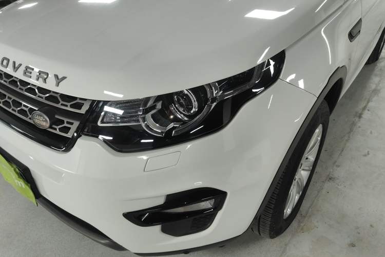 Used Land Rover Discovery Sport 2019 240 PS SE Version China VI Standard
