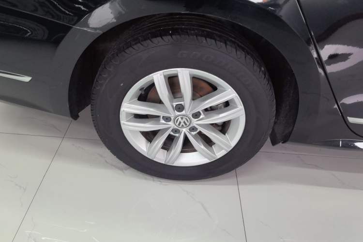 Used Volkswagen Passat 2016 330TSI DSG Luxury Edition
