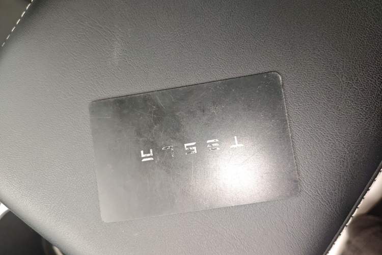 Used Tesla Model Y 2023 Long-Range All-Wheel-Drive Version
