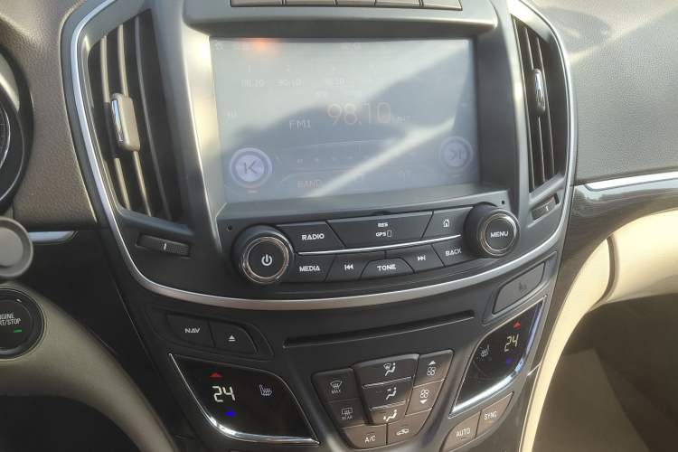 Used Buick Regal 2015 2.0L Elite Fashion Edition
