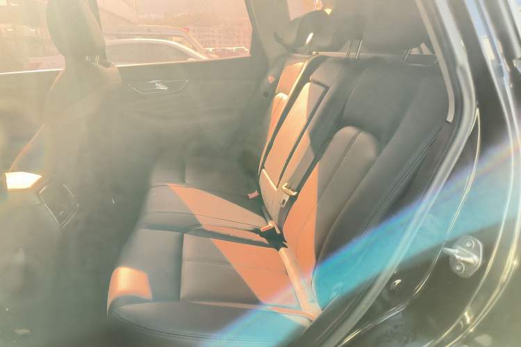 Used Dongfeng Aeolus AX7 2018 Classic 1.6T Automatic Prestige Model