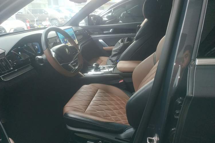 Used BYD Tang New Energy 2021 DM-i 112KM Prestige Model
