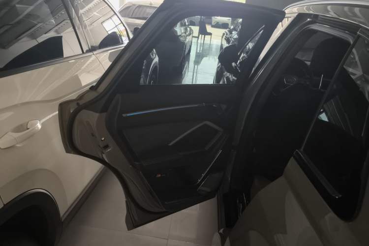 Used Audi Q3 2024 40 TFSI Fashion Dynamic Model
