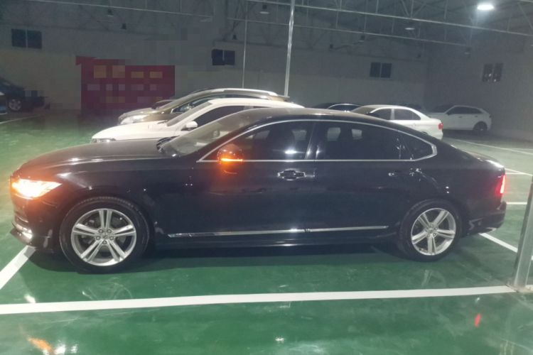 Used Volvo S90 2019 T5 Zhiyuan Edition
